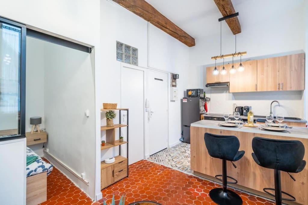 Charmant T2 Au Coeur Du Panier Marseille Luaran gambar