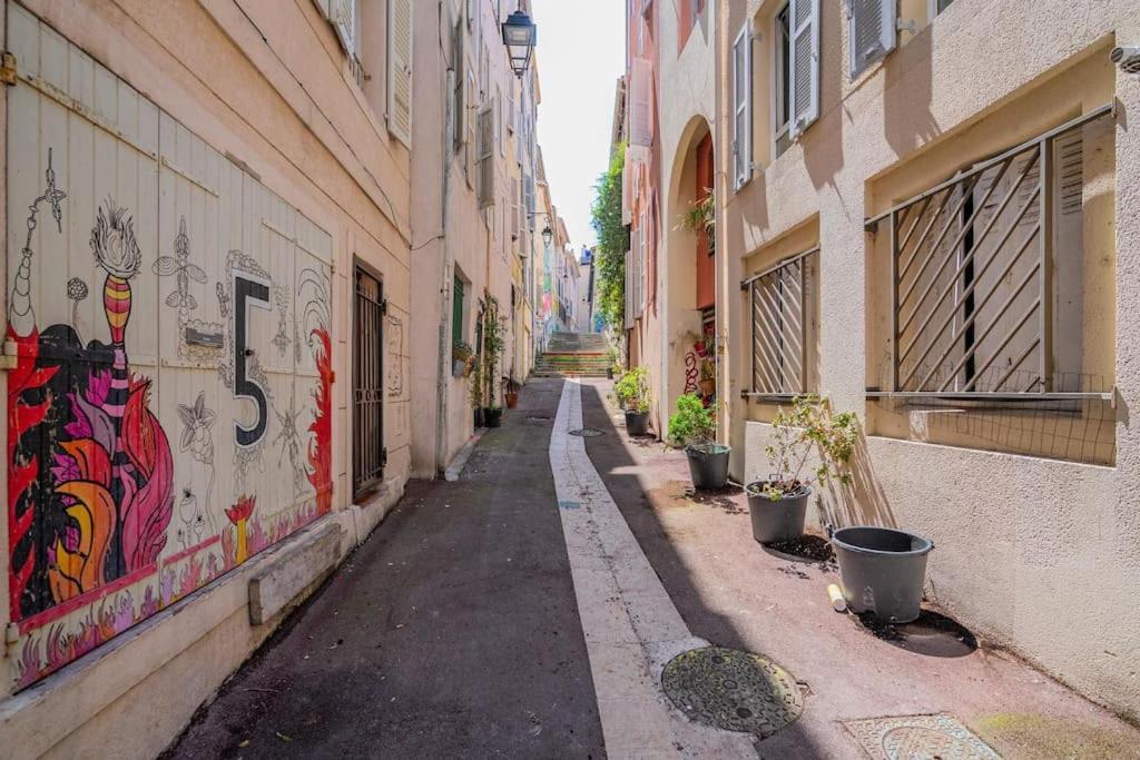 Charmant T2 Au Coeur Du Panier Marseille Luaran gambar